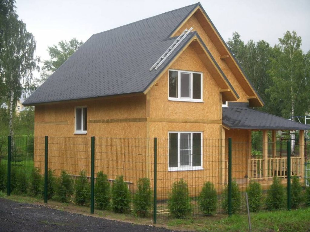 Как построить дом по канадской технологии и чем он хорош для Беларуси