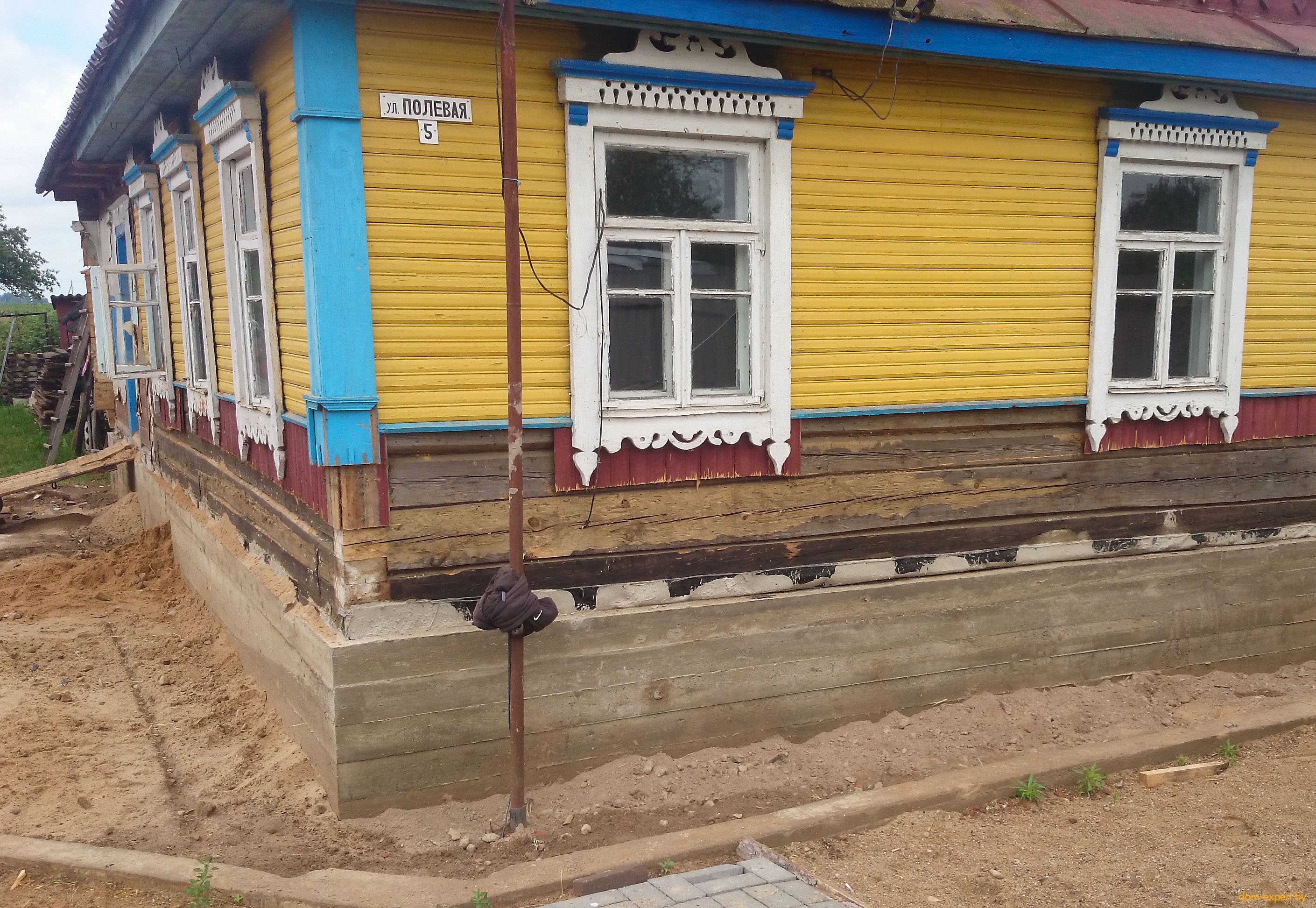 Ремонт фундамента деревянного дома цена в СПб